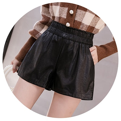 Wide Leg Biker Shorts