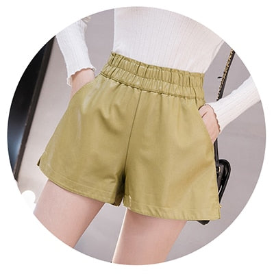 Wide Leg Biker Shorts