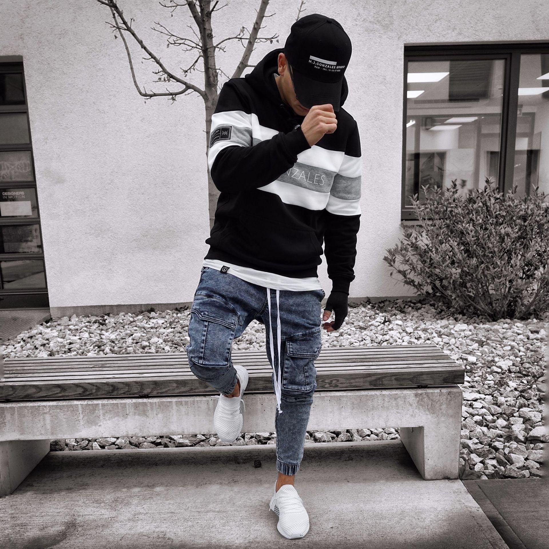 Slim Fit Denim Jeans With Side Pockets